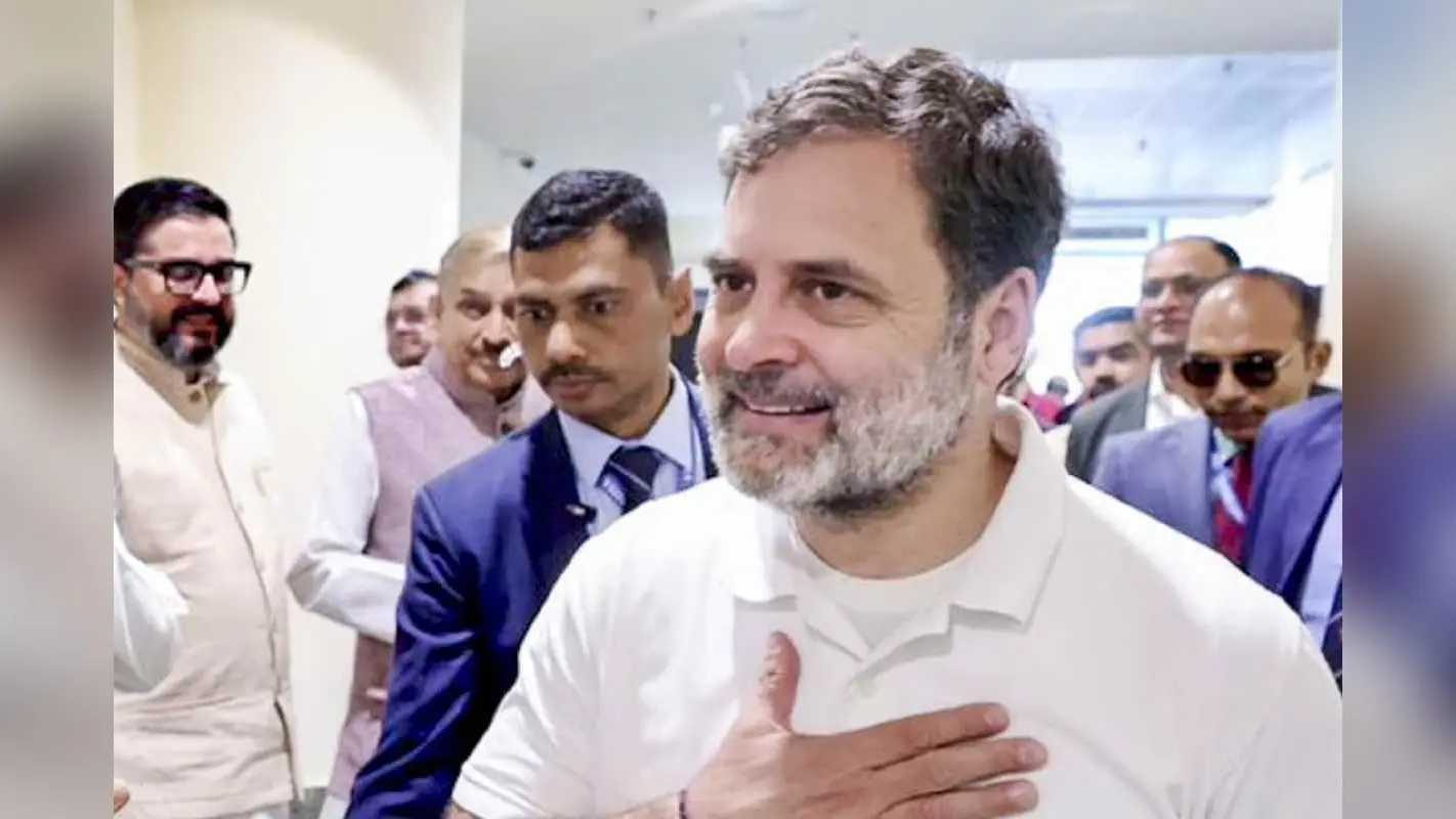 राहुल गांधी से मिलीं पूर्व विधायक अंबा प्रसाद, बड़कागांव विस्थापितों के लिए मांगा न्याय