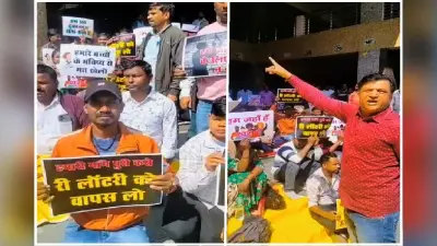 रांची नगर निगम की री-लॉटरी के विरोध में वेंडर मार्केट बंद, दुकानदारों का प्रदर्शन