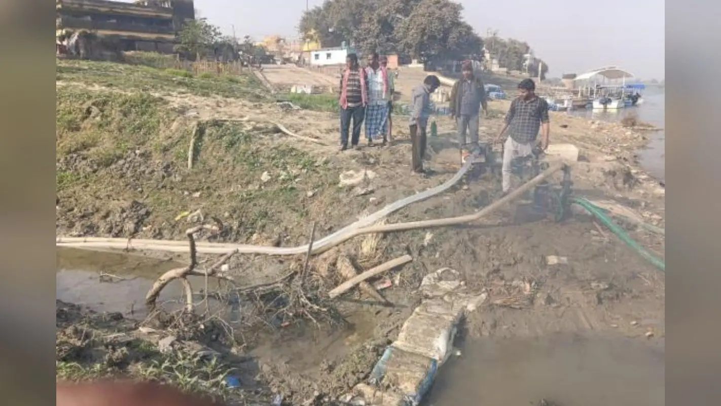 साहिबगंज में तेज रफ्तार हाइवा से कुचलकर युवक की दर्दनाक मौत, शव सड़क पर रख जोरदार विरोध-प्रदर्शन