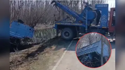 श्रीनगर: नदी में गाड़ी गिरने से CRPF के 7 जवान घायल, सामने आया वीडियो