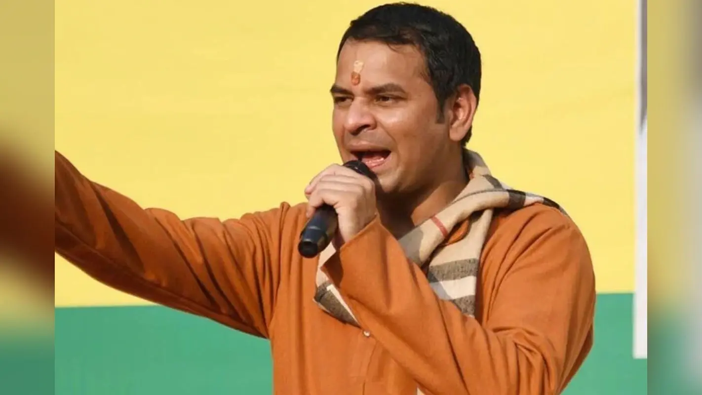 तेज प्रताप यादव का बड़ा ऐलान, बिहार में पैदल यात्रा से देंगे JJD को नई ताकत
