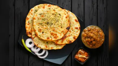 Tomato Onion Paratha: इस रेसिपी से झटपट बनेगा स्वादिष्ट टमाटर प्याज पराठा, नखरे करने वाले बच्चे भी खाएंगे चाव से