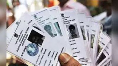बंगाल के बर्दवान में हादसा, कटवा स्टेशन पर खड़ी ट्रेन के एक डिब्बे में लगी आग