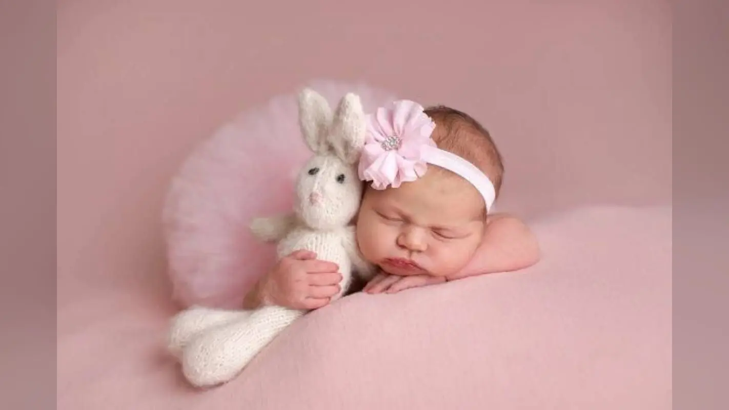 Unique Hindu Baby Girl Names Starting with Pr: अगर नाम चाहिए अलग और खास तो चुनें प्र से शुरू होने वाले टॉप यूनिक बेबी गर्ल नेम्स