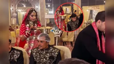 शादी के स्टेज से उतरकर दूल्हा-दुल्हन ने कर दिया कुछ ऐसा, वायरल हो गया वीडियो