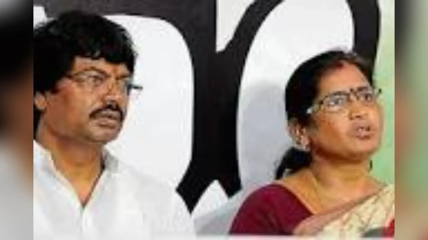 हजारीबाग में 24 घंटे की हिरासत के बाद छूटे पूर्व मंत्री योगेंद्र साव और निर्मला देवी, 5 रैयत गिरफ्तार