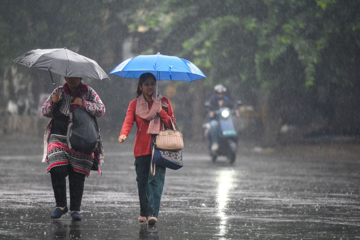 पटना-मुजफ्फरपुर समेत पूरे बिहार में आज आंधी-बारिश का कहर, 13 जिलों में ऑरेंज अलर्ट