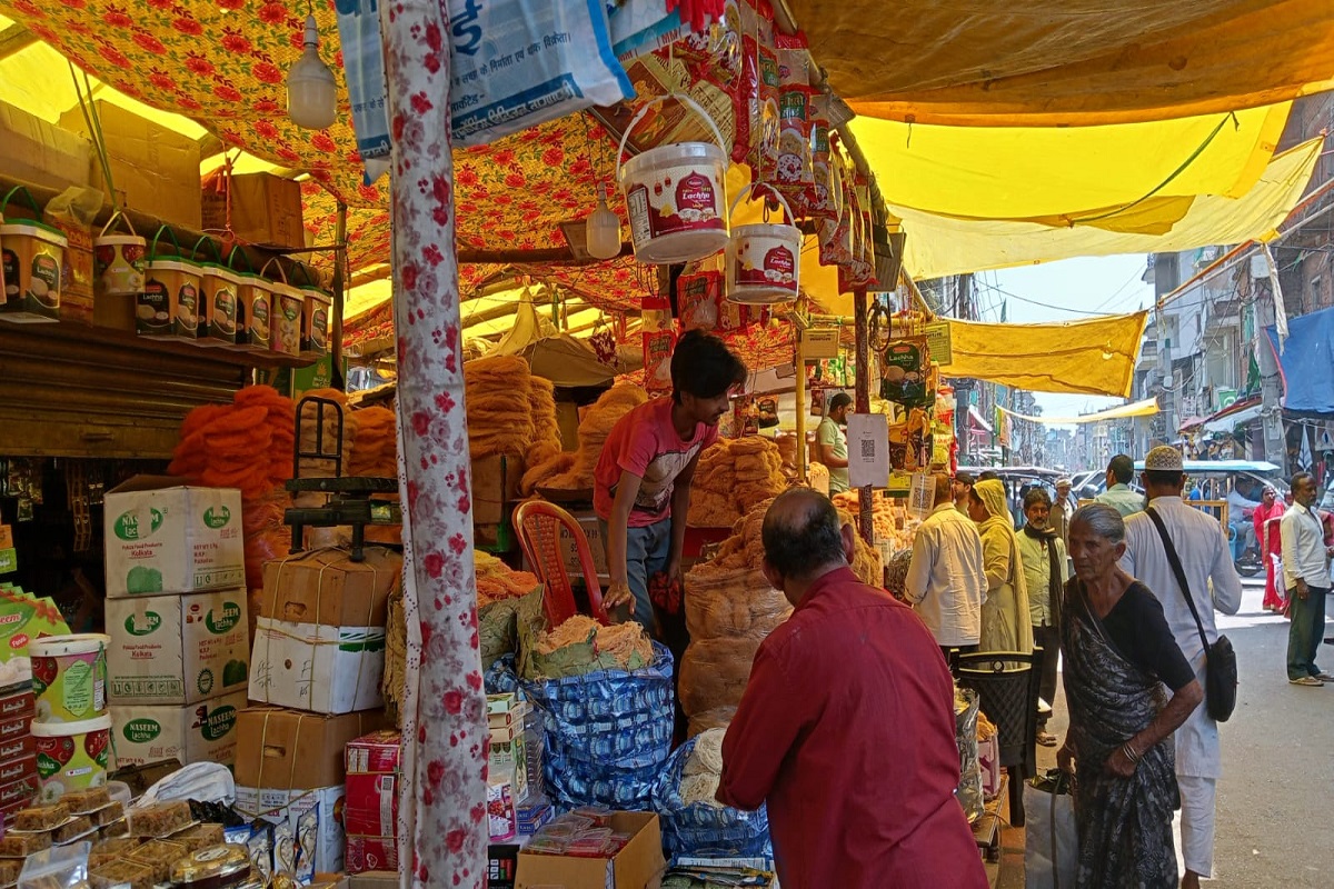हजारीबाग में सज गया ईद बाजार, खरीदारों की उमड़ने लगी भीड़