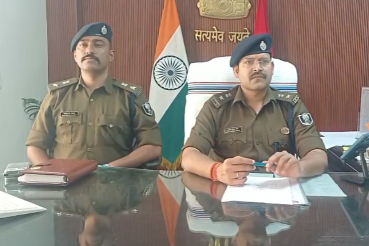 बिहार में आरोपी को गिरफ्तार करने गई पुलिस पर ग्रामीणों ने किया हमला, जमकर चली गोलियां, एक की मौत