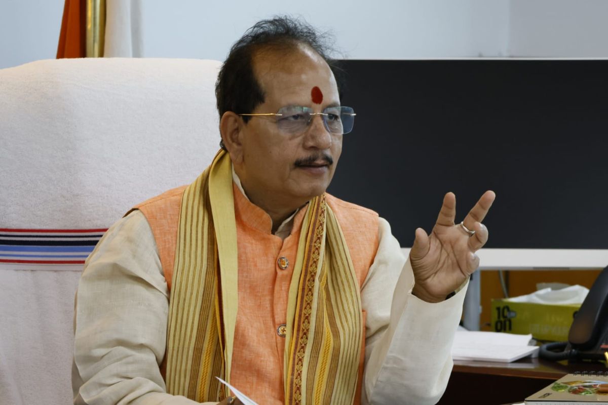 बिहार में हड़ताली अफसरों की खैर नहीं, सरकार ने दिए FIR के आदेश, डिप्टी सीएम ने दी चेतावनी