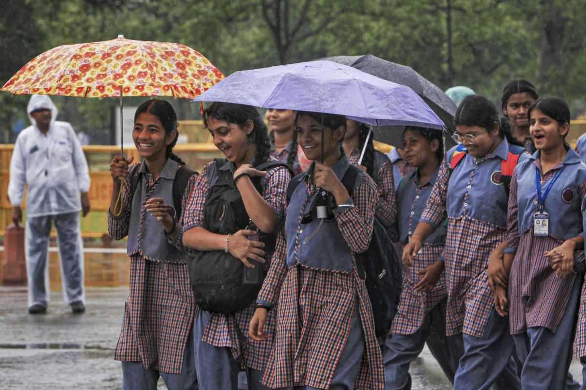 यूपी और दिल्ली में बारिश का अलर्ट, जानें और कहां का बिगड़ेगा मौसम