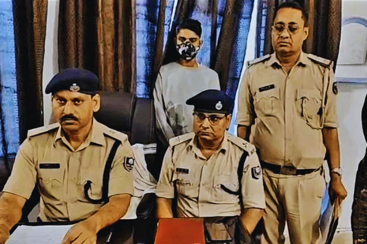 एक साल तक पुलिस को छकाता रहा ‘बाबा’, आरा तनिष्क लूटकांड के 7वें आरोपी को STF ने रांची से दबोचा