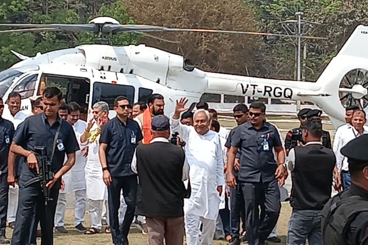 मुंगेर को सीएम नीतीश ने दिया 119 करोड़ का गिफ्ट, 2005 से पहले की सरकार पर बोला हमला