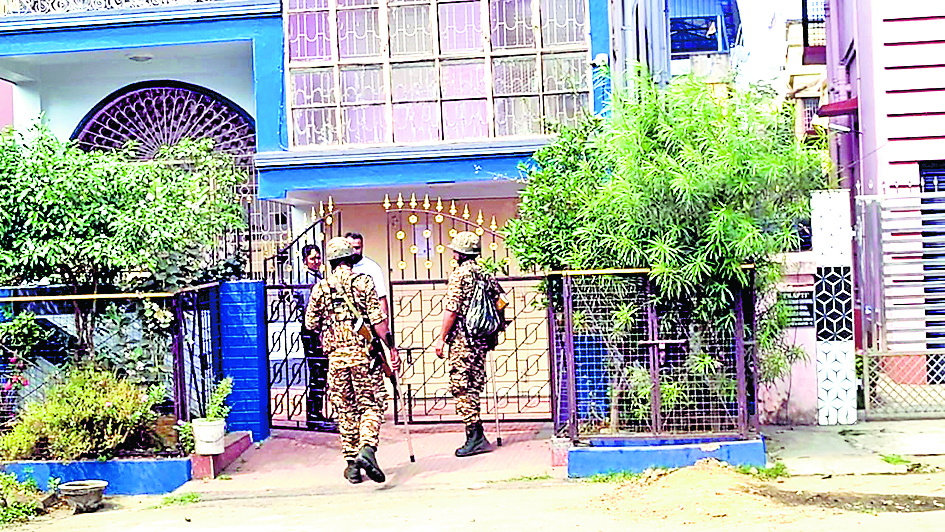 कोल सिंडिकेट मामले में पुलिस अफसर मनोरंजन मंडल के घर इडी की फिर रेड