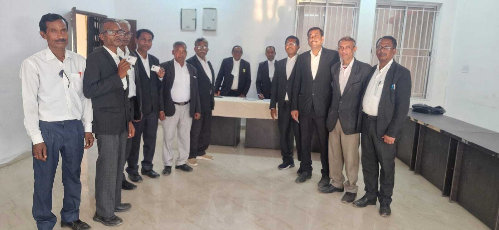 स्टेट बर काउंसिल के चुनाव में बुंडू के अधिवक्ताओं ने डाले वोट