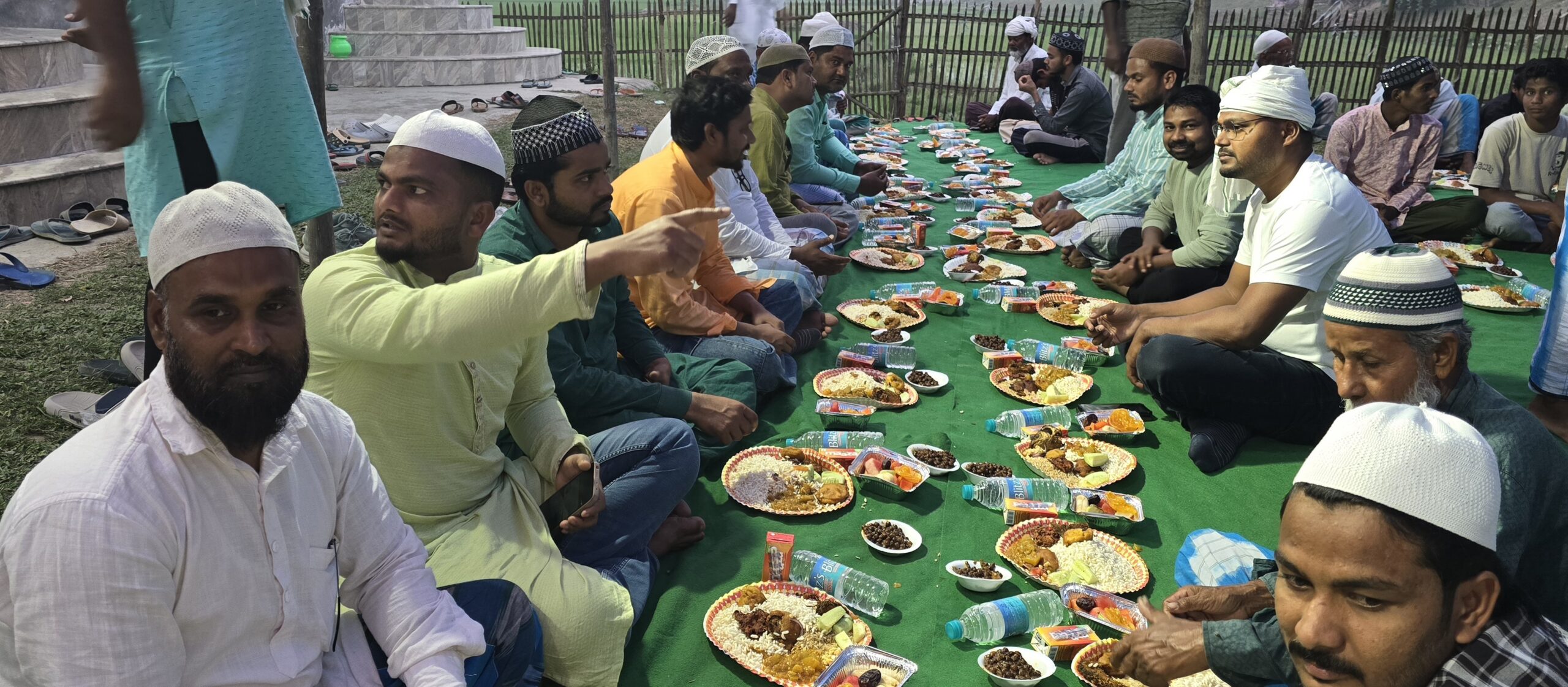 सनराइज क्लब कन्हैया की ओर से इफ्तार का एहतमाम