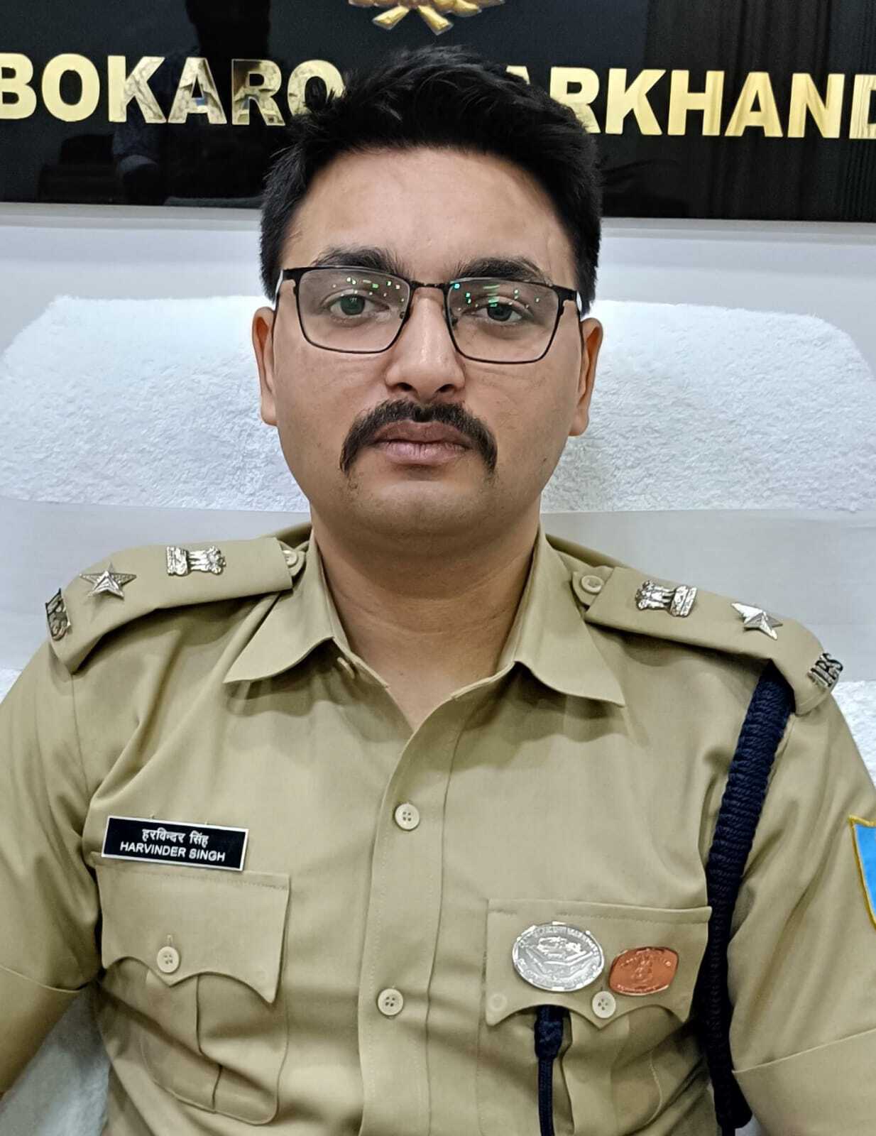 Bokaro News : पेट्रोलिंग के लिए बोकारो पुलिस को मिले 39 चारपहिया और 53 दोपहिया वाहन