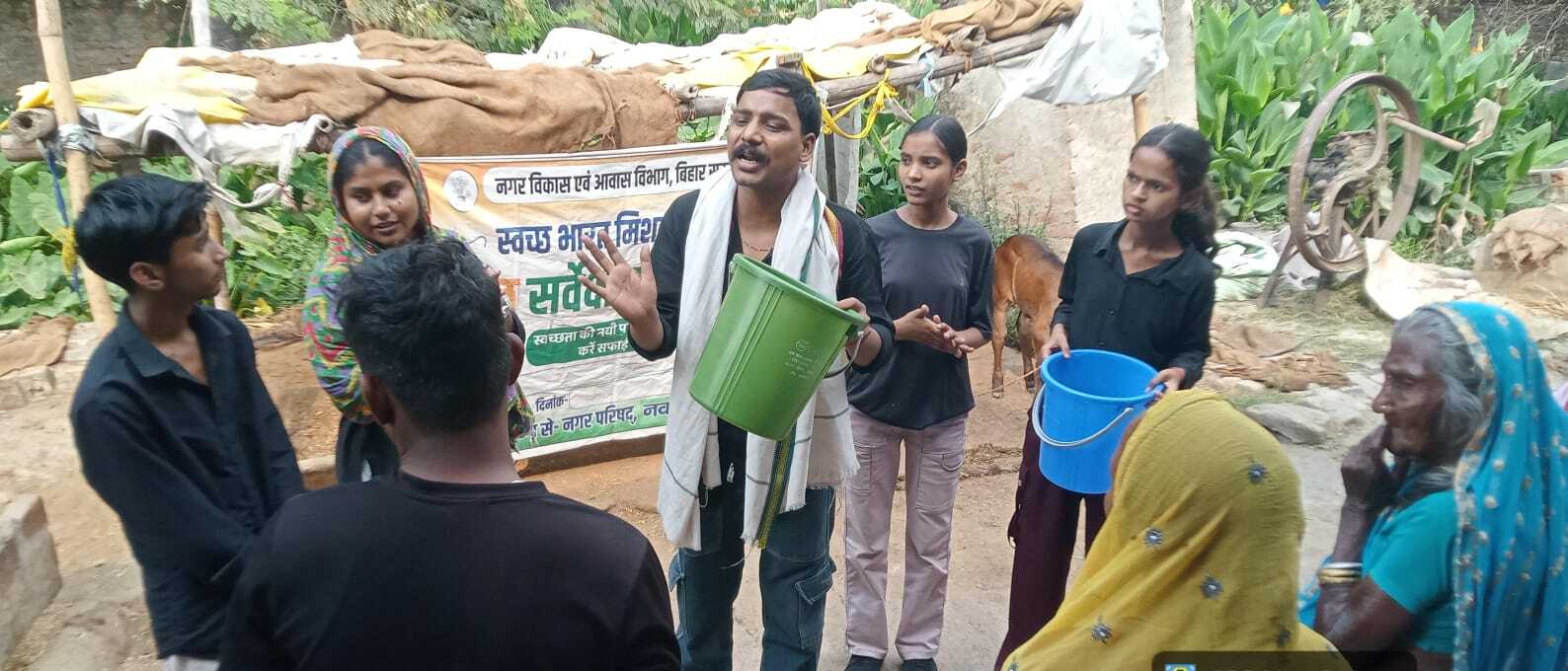 नुक्कड़ नाटक से नवादा को स्वच्छ बनाने की अपील
