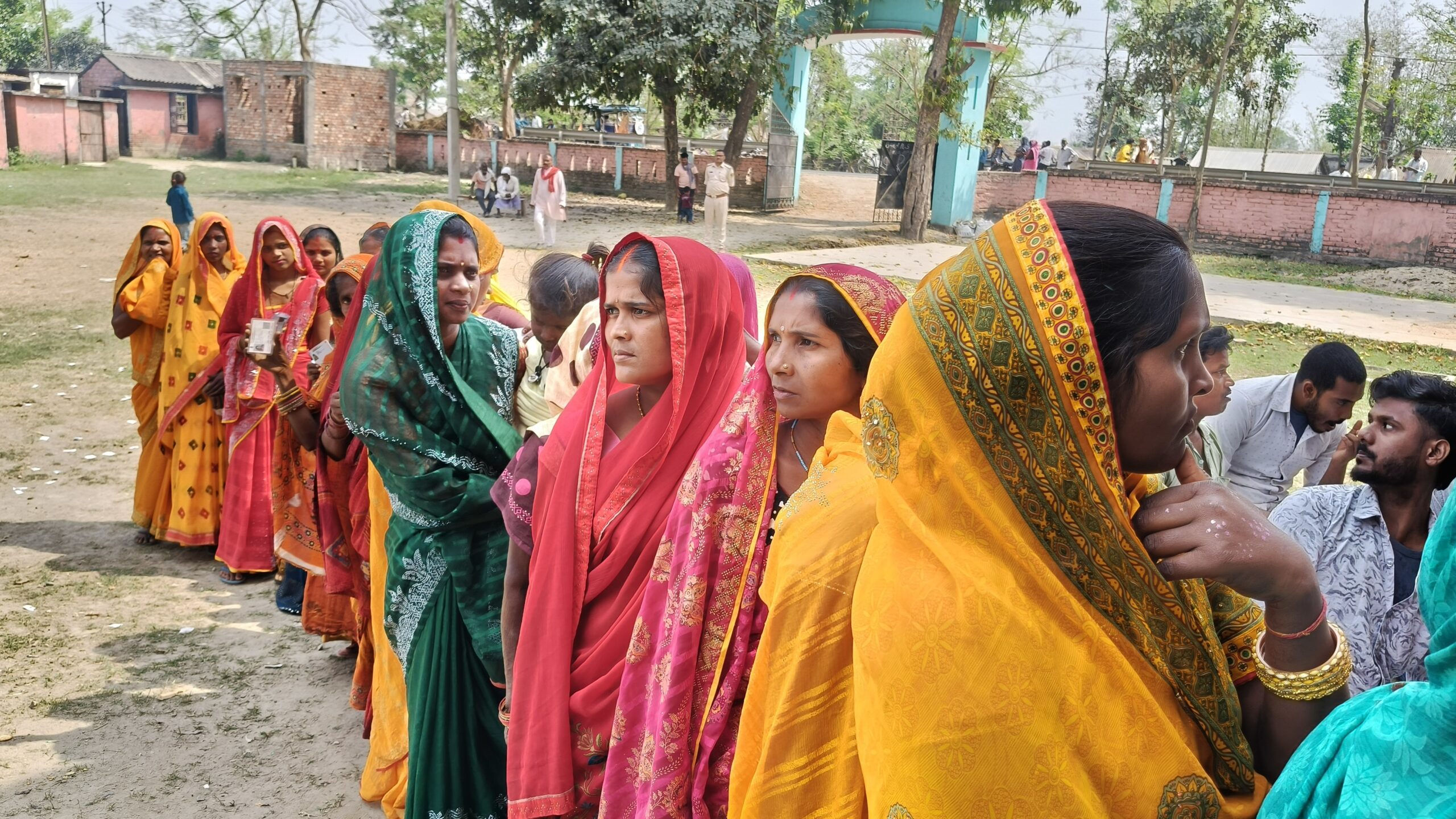 तीन पैक्सों के लिए मतदान संपन्न, 62.12 प्रतिशत मतदाताओं ने किया वोटिंग