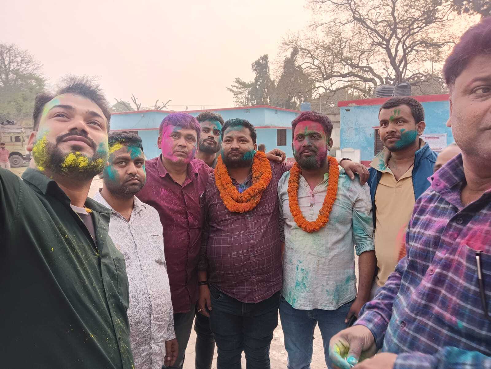 दो पैक्स अध्यक्षों ने लगातार दर्ज की जीत, एक की गयी कुर्सी
