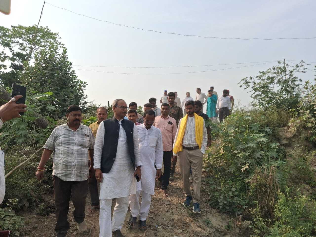 पुल व सड़क निर्माण कार्य कराना प्राथमिकता: विधायक