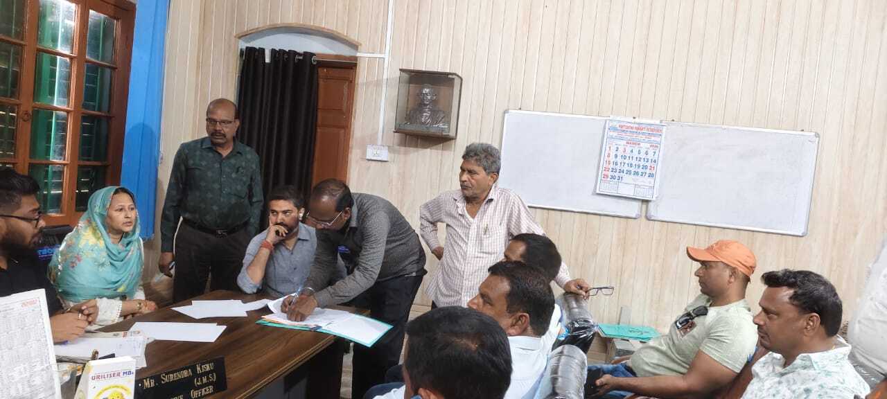 मधुपुर नगर परिषद में योजनाओं की डाक बंदोबस्ती, टोल टैक्स से लेकर बस स्टैंड तक हुआ आवंटन