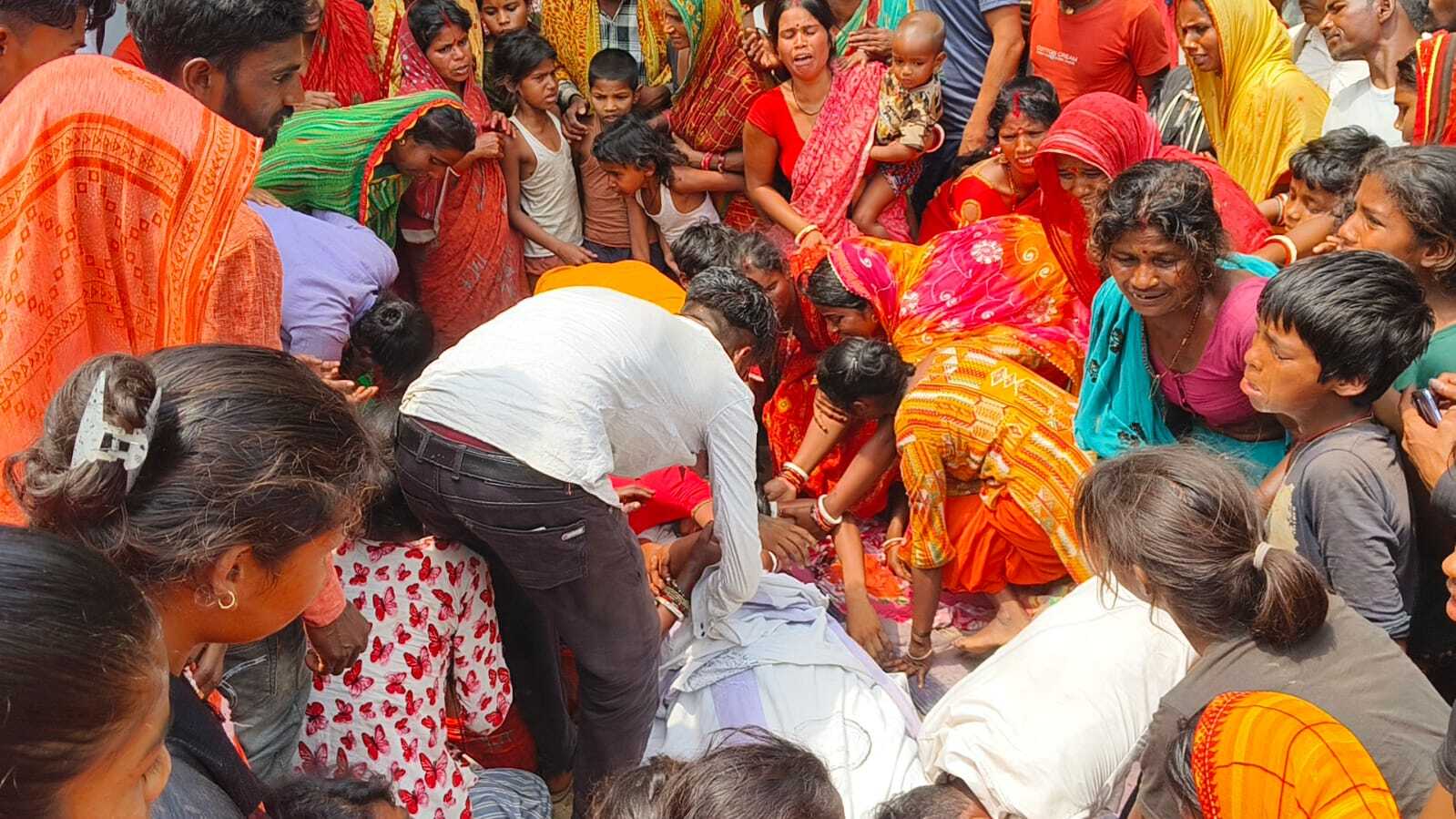 हाई टेंशन तार की चपेट में आकर युवक की मौत, अगले महीने होनी थी शादी