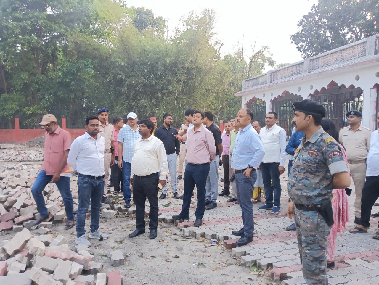 बची राशि खर्च करने के लिए बनाया जायेगा नया प्रस्ताव : डीएम