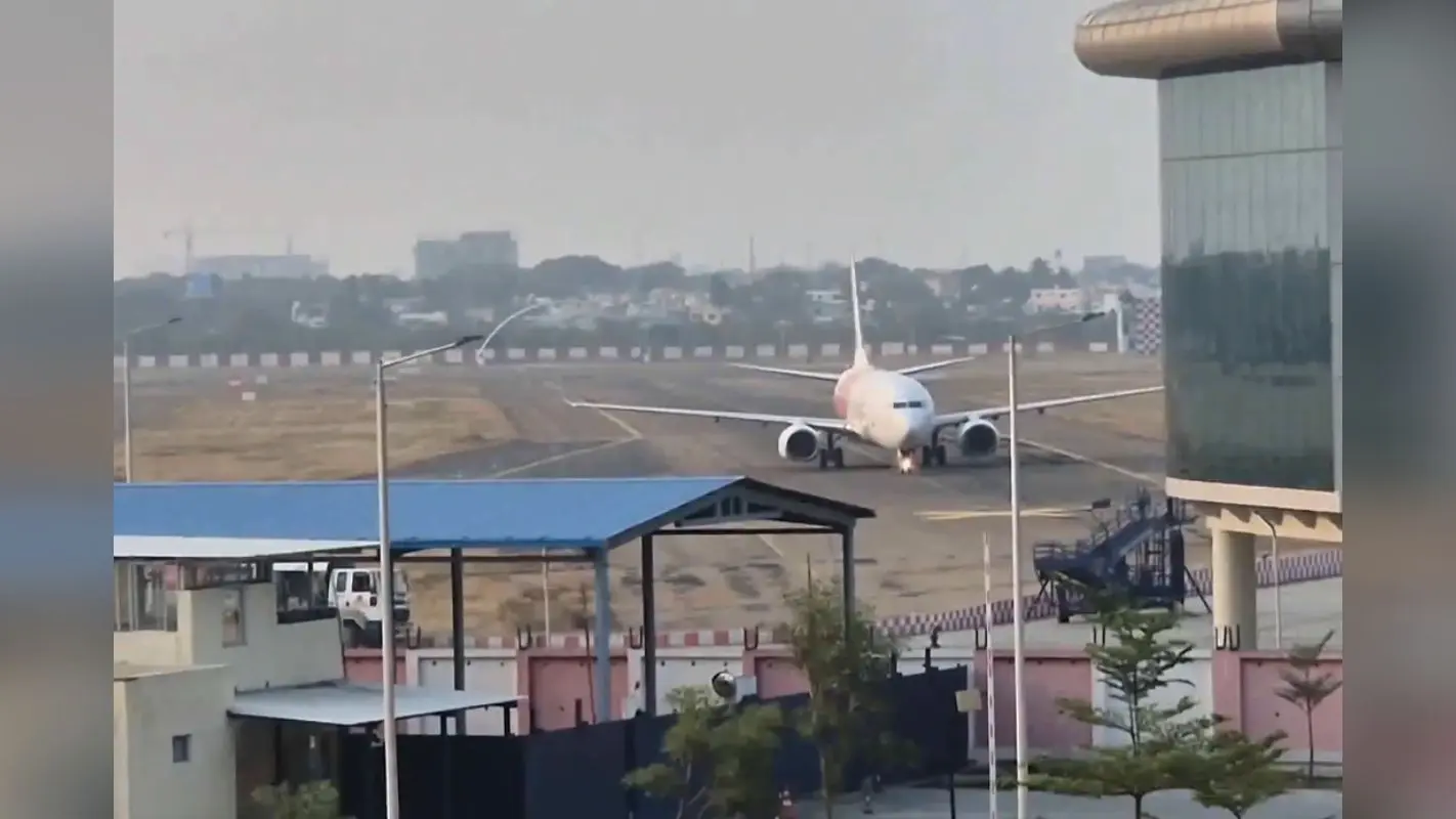 LPG के बाद महंगा हुआ हवाई सफर, AIR India ने टिकट पर फ्यूल सरचार्ज बढ़ाया
