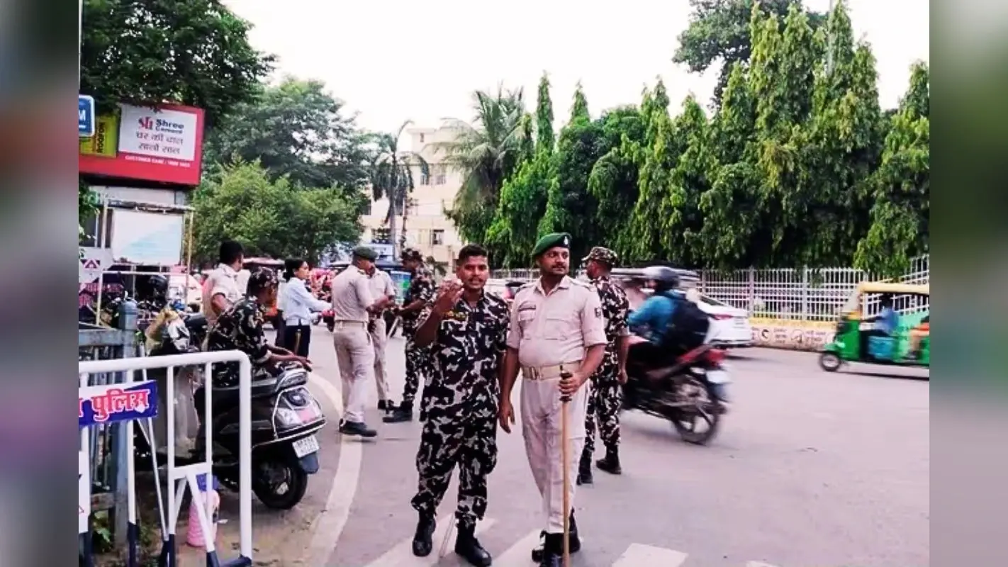 होली से पहले बिहार के इन 13 जिलों में हाई अलर्ट, 24×7 सोशल मीडिया सेल करेगी निगरानी