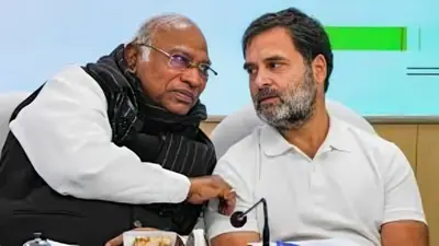 बिहार में गुटबाजी में फंसी कांग्रेस, लीडरशिप पर उठे गंभीर सवाल?