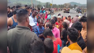 चांडिल के सड़क हादसे में महिला की मौत, मुआवजे की मांग पर रोड जाम