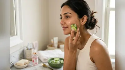 चेहरे की थकान और सूजन को करना है दूर, रोजाना इस्तेमाल करें खीरे के आइस क्यूब