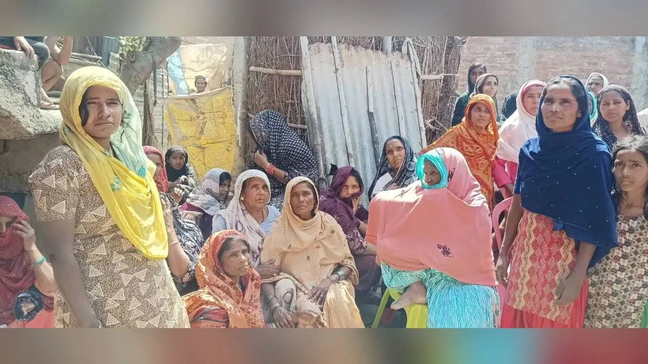 सड़क हादसे में शिकार अधेड़ का शव गांव पहुंचते ही मची चित्कार