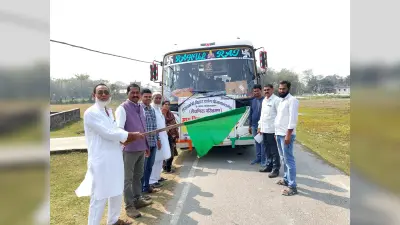 मिथिला हाट का परिभ्रमण करने निकले स्कूली बच्चे