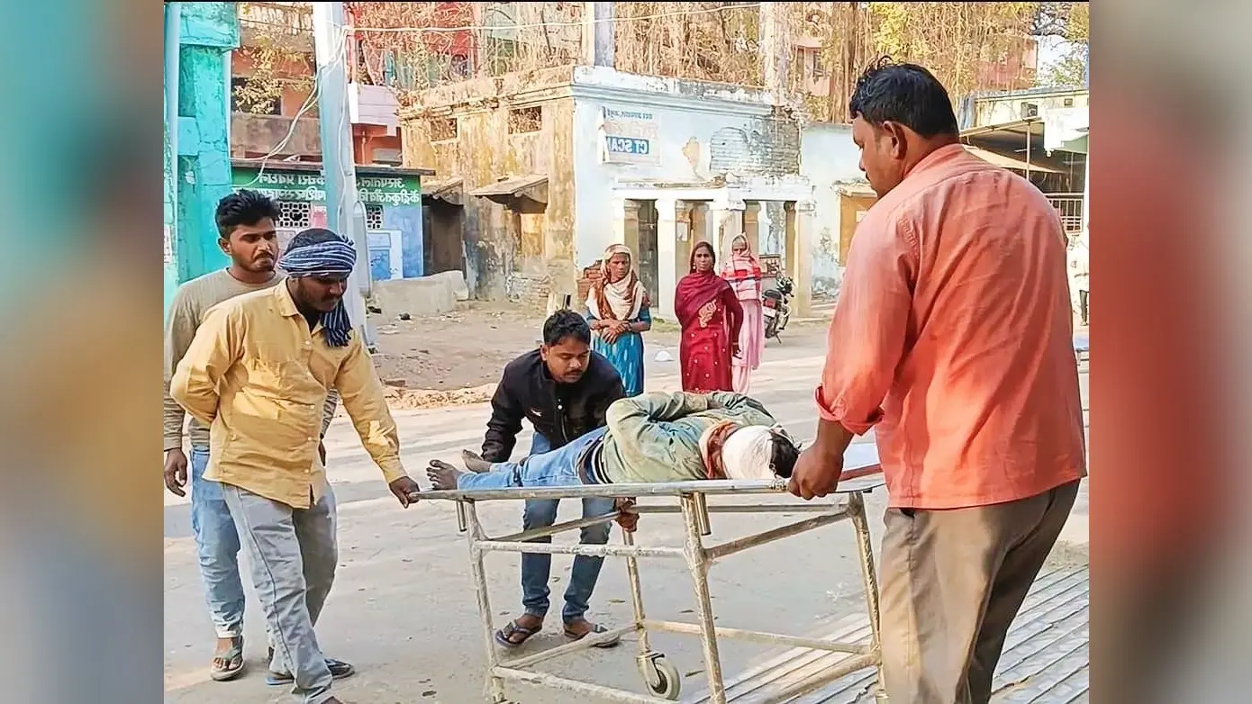 अज्ञात वाहन के धक्के से युवक घायल