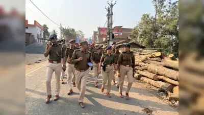 होली को लेकर एसडीपीओ ने किया फ्लैग मार्च