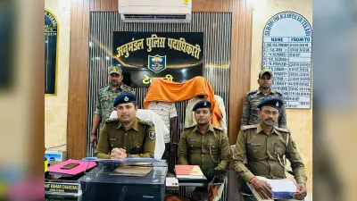 टॉप 10 में शामिल अपराधी समेत तीन गिरफ्तार, तीन हथियार व बाइक जब्त