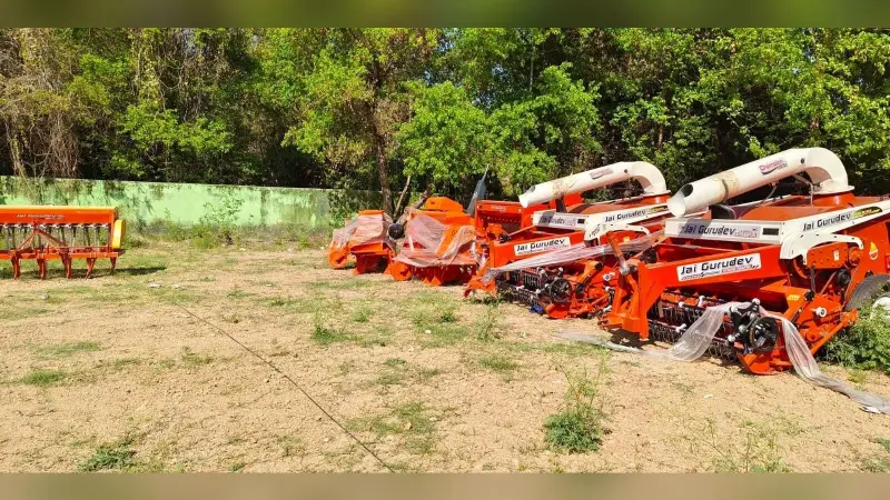 कृषि मॉडल सेंटर को मिले आधुनिक यंत्र, किसान देख सकते हैं कार्यप्रणाली