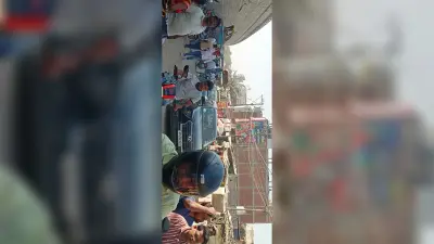 चांदनी चौक पर दिनभर लगा जाम, होली खरीदारी में लोग परेशान