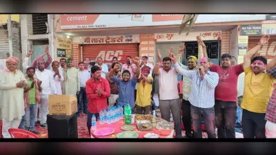 ढोलक की थाप व झाल की झंकार पर खूब थिरके लोग