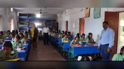 आठवीं की बोर्ड परीक्षा शांतिपूर्ण संपन्न