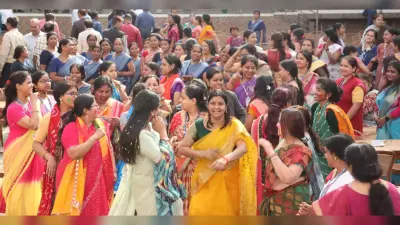 Bokaro News : शहर से गांव तक फगुआ बयार, चारों ओर छाई होली की मस्ती