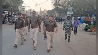 एसडीपीओ के नेतृत्व में पुलिस ने शहरी इलाकों और संवेदनशील क्षेत्रों में किया फ्लैग मार्च