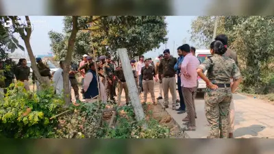 होली के दिन जमीन विवाद में दो गुटों में हुई रोड़ेबाजी व फायरिंग से गांव में दहशत
