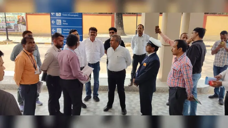 डीआरएम ने किया सिमुलतला रेलवे स्टेशन का निरीक्षण, यात्री सुविधाओं का लिया जायजा