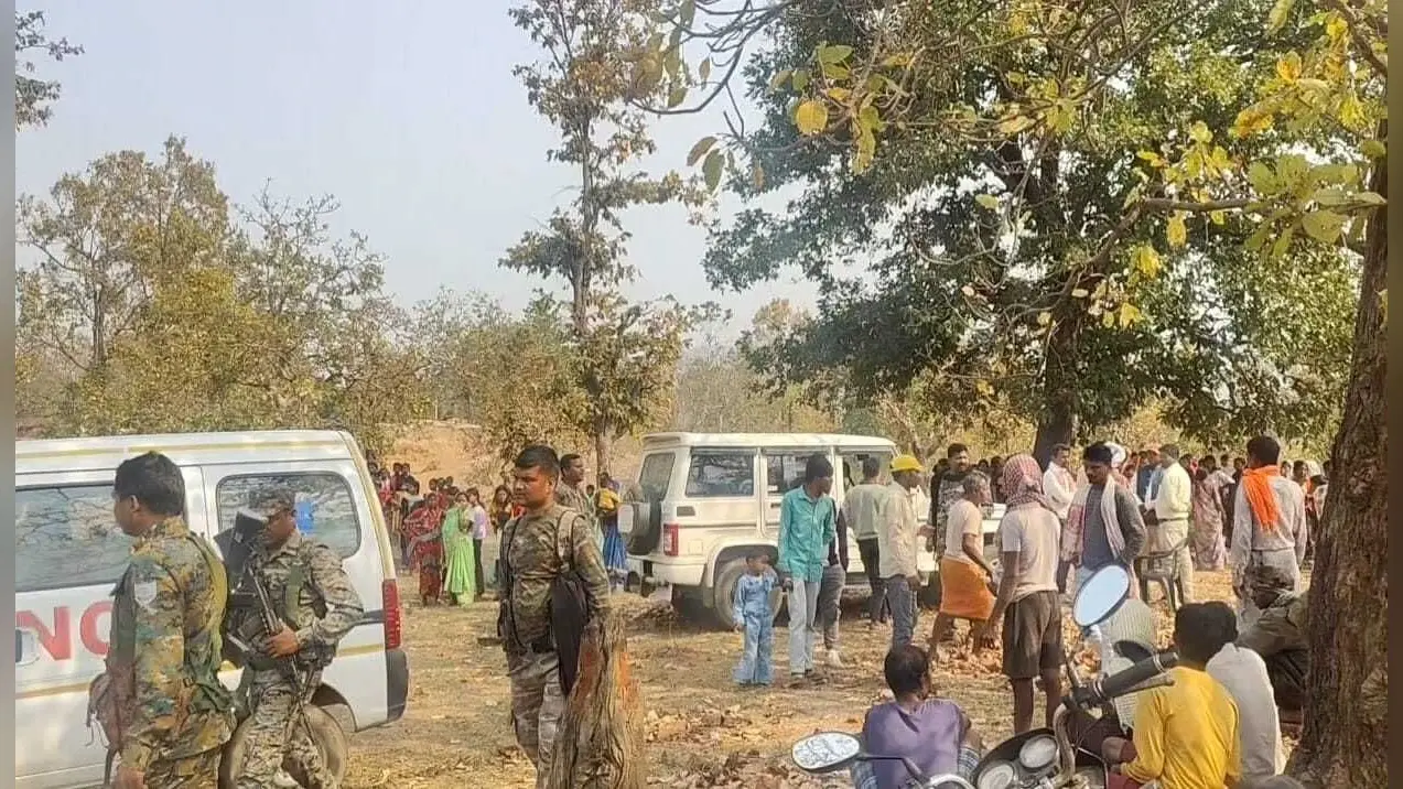 Bokaro News : चतरोचट्टी में फंदे से लटककर प्रेमी युगल ने दी जान