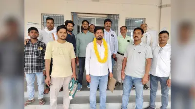 ढेरुआ पंचायत पैक्स अध्यक्ष पद के लिए नामांकन पर्चा दाखिल किया