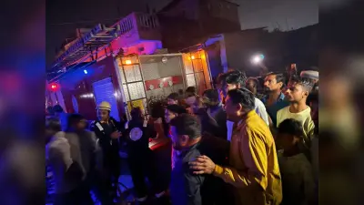 मकान में लगी आग, मची अफरा-तफरी