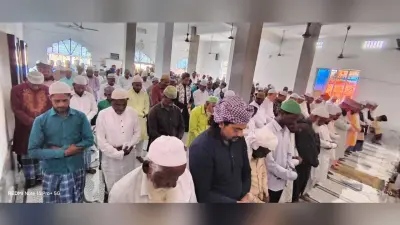 रोजेदारों ने अदा की रमजान के तीसरे जुमे की नमाज